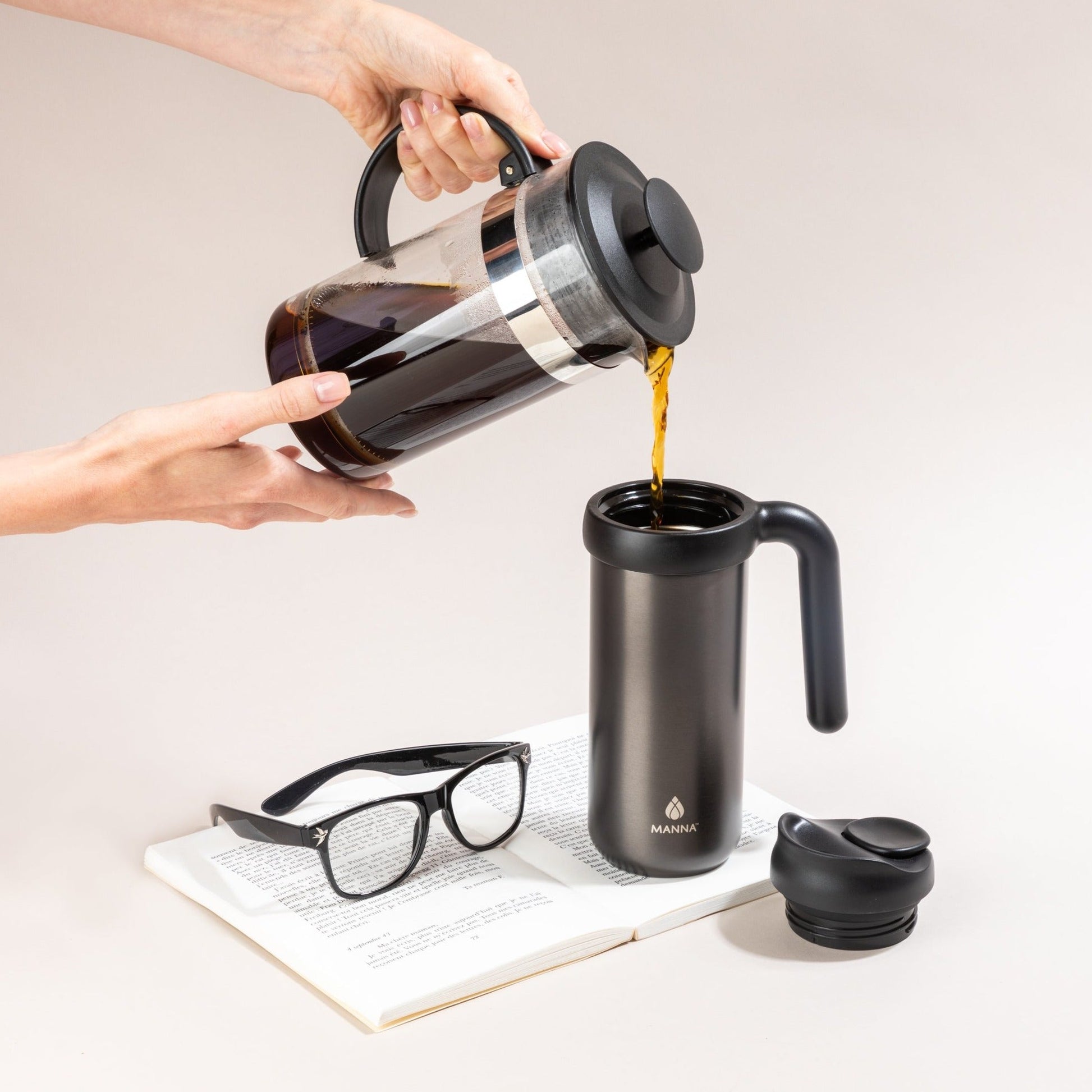 16-oz-mocha-travel-mug-p2 MAN_Website_Mocha_L_03.jpg